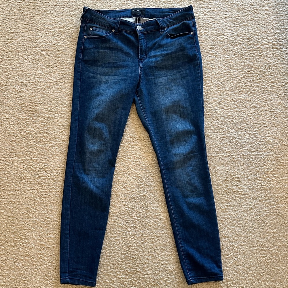 Celebrity pink skinny jeans